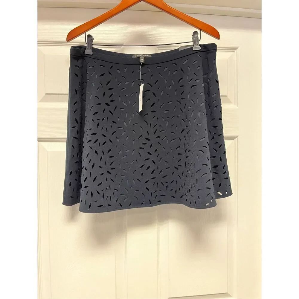 Banana Republic Navy Laser Cut Circle Skater Skirt sz 14 NWT